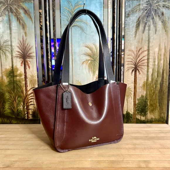 Coach Black Leather Hadley Reversible Turnlock Tote Bag - Picture 11 of 16